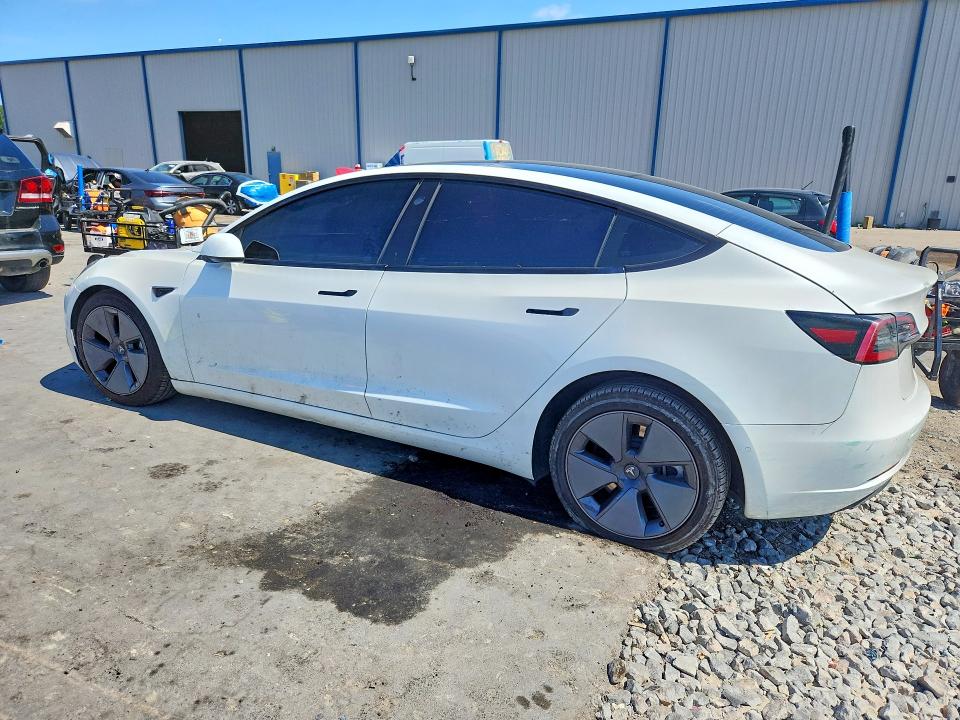 Продажа на аукционе авто 2022 Tesla Model 3, vin: 5YJ3E1EA1NF239622, номер лота: 51631226