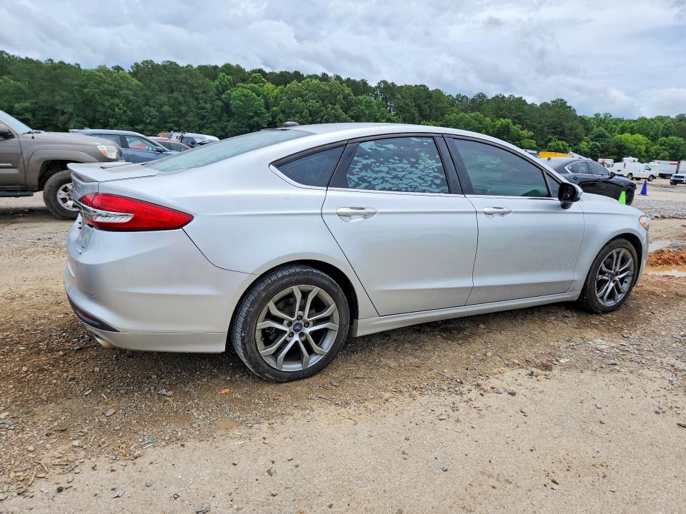 55096356 :رقم المزاد ، 3FA6P0HD3HR311923 vin ، 2017 Ford Fusion مزاد بيع