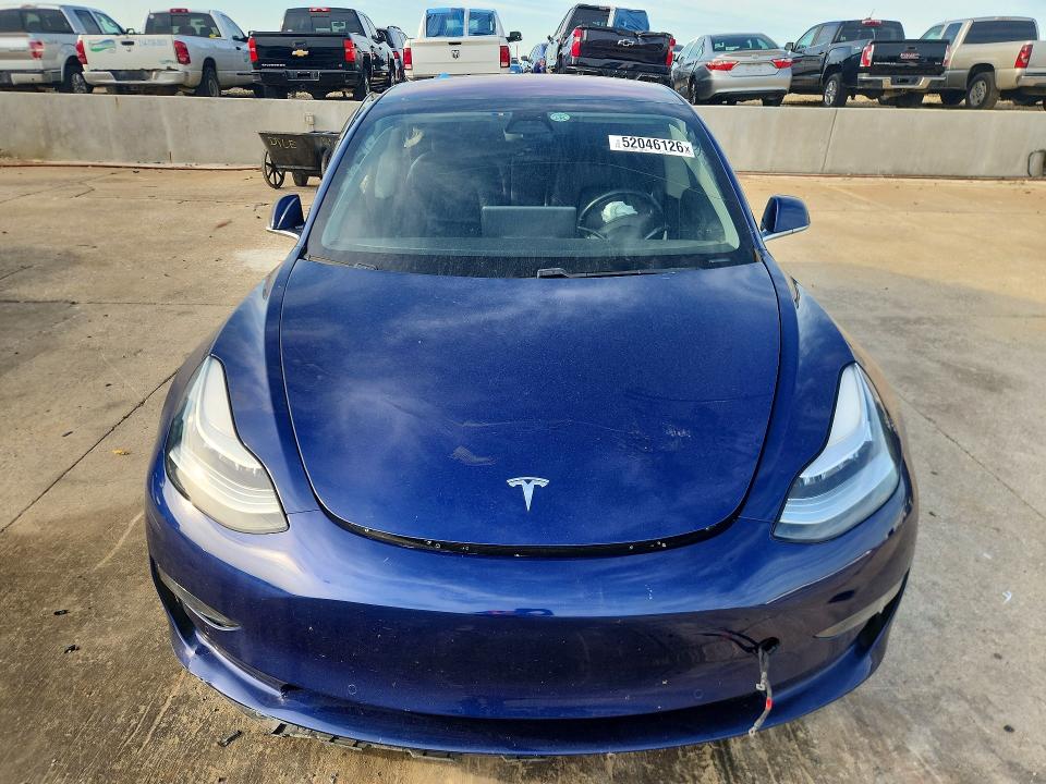2018 Tesla Model 3 მანქანა იყიდება აუქციონზე, vin: 5YJ3E1EB2JF106340, აუქციონის ნომერი: 52046126