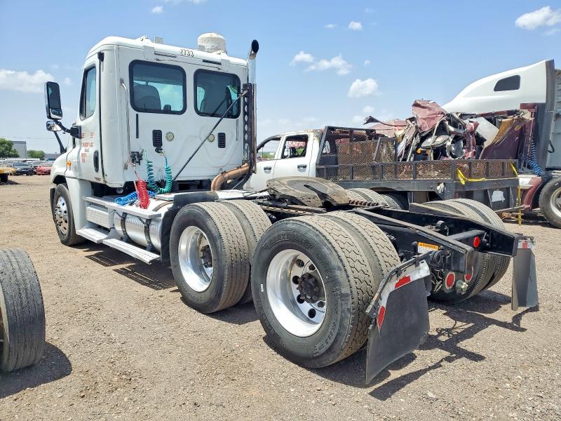 52710626 :رقم المزاد ، 1FUJGECK69LAL8088 vin ، 2009 Freightliner Cascadia مزاد بيع