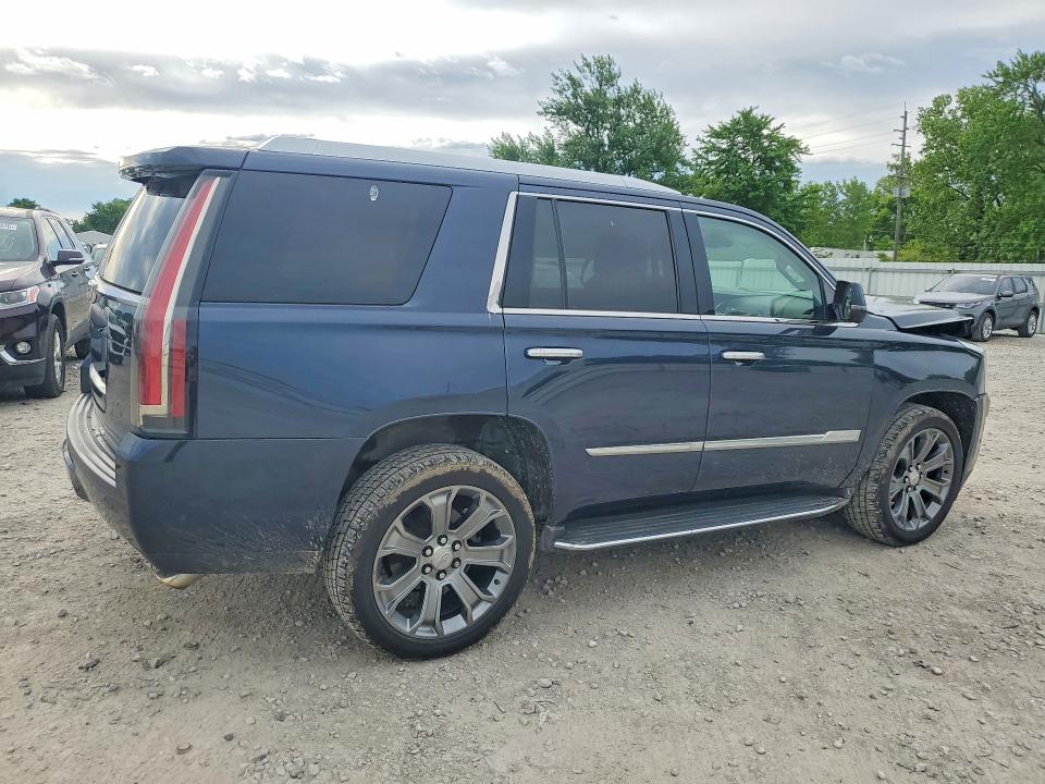 52132386 :رقم المزاد ، 1GYS4BKJ7HR143883 vin ، 2017 Cadillac Escalade مزاد بيع