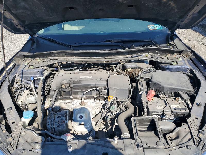 52130796 :رقم المزاد ، 1HGCR2F74HA110804 vin ، 2017 Honda Accord مزاد بيع