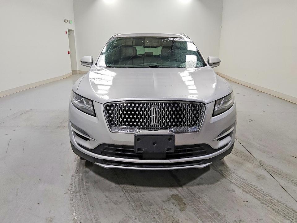 53882066 :رقم المزاد ، 5LMCJ2D97KUL44296 vin ، 2019 Lincoln Mkc مزاد بيع