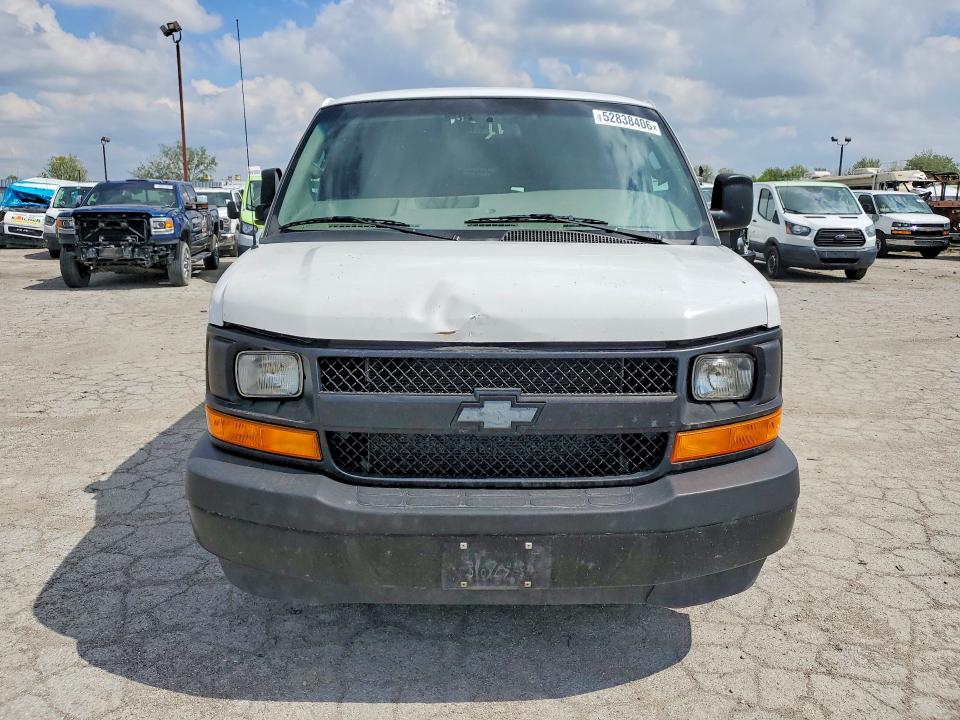 52838406 :رقم المزاد ، 1GCWGAF11H1325189 vin ، 2017 Chev Express 2500 مزاد بيع