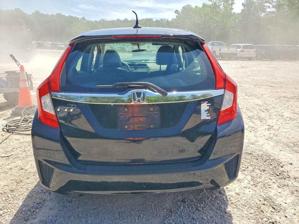 52905146 :رقم المزاد ، 3HGGK5H88FM770406 vin ، 2015 Honda Fit مزاد بيع