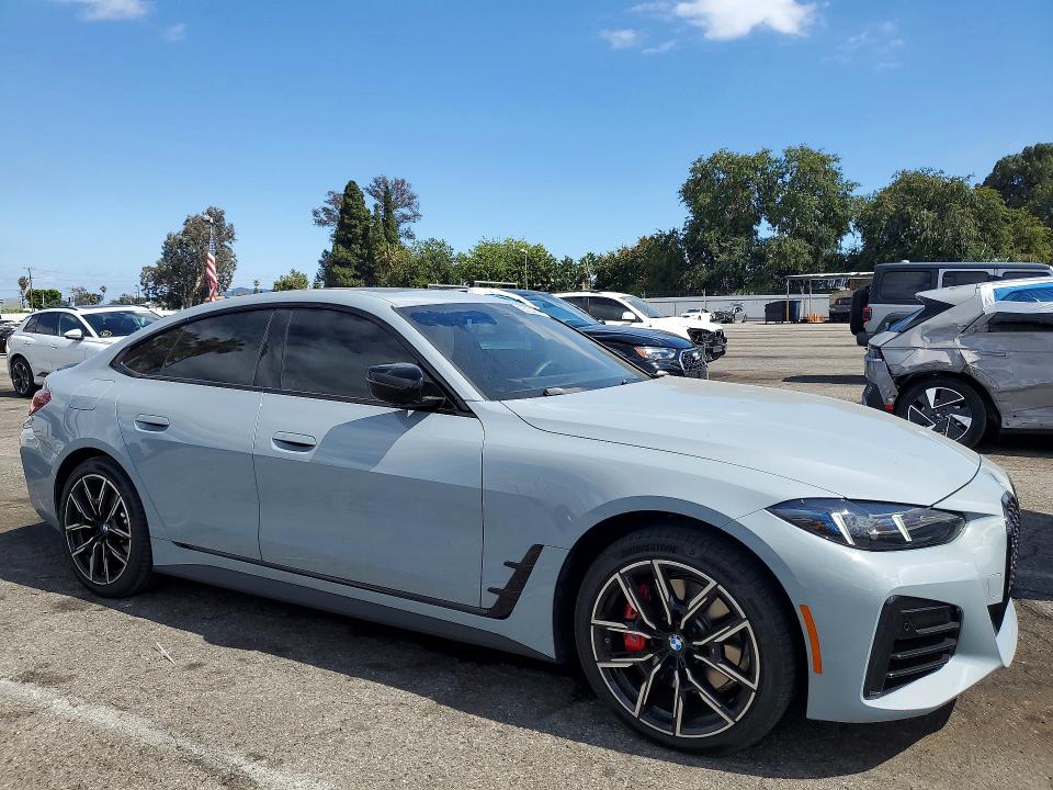 2026 Bmw 430i მანქანა იყიდება აუქციონზე, vin: WBA23FB05TFW26545, აუქციონის ნომერი: 55634576