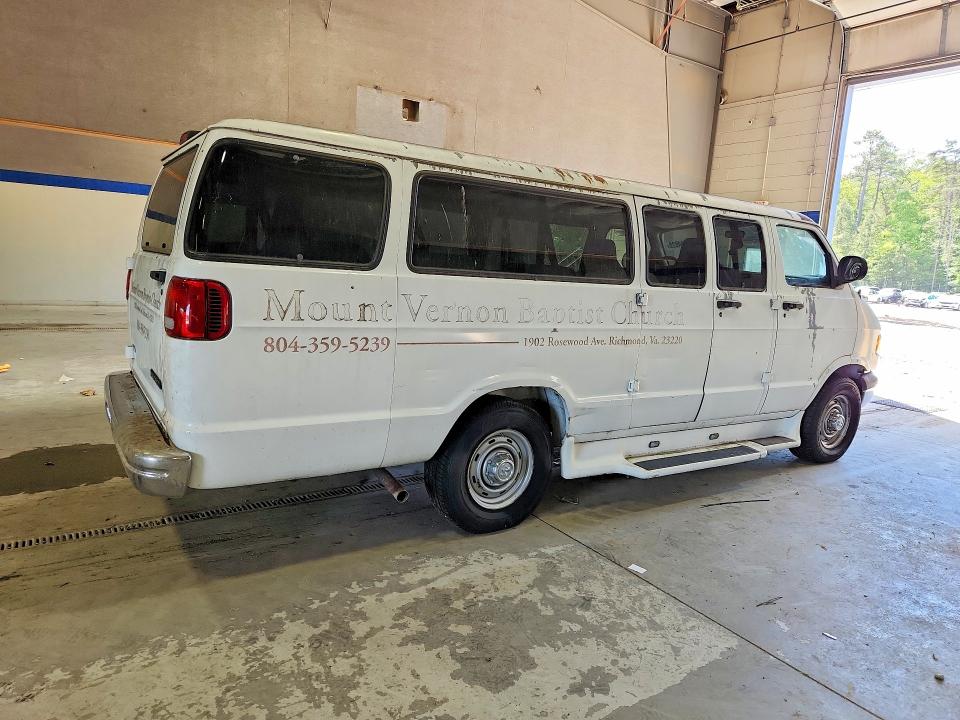 51744926 :رقم المزاد ، 2B6KB31Z6XK524395 vin ، 1999 Dodge Ram Van مزاد بيع