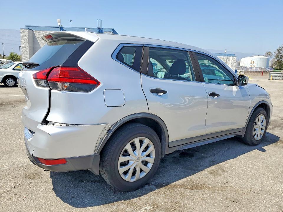 Продаж на аукціоні авто 2017 Nissan Rogue, vin: KNMAT2MT9HP615676, номер лоту: 52889656