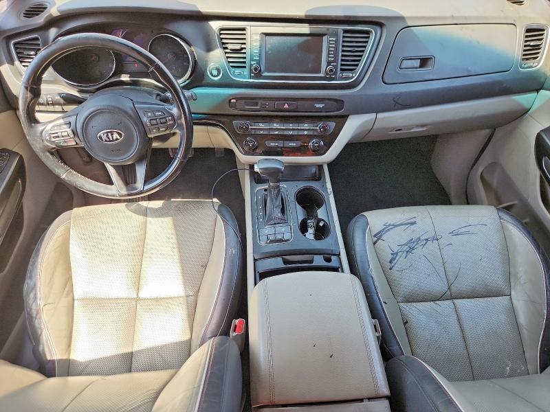 53435186 :رقم المزاد ، KNDMB5C11H6267427 vin ، 2017 Kia Sedona مزاد بيع