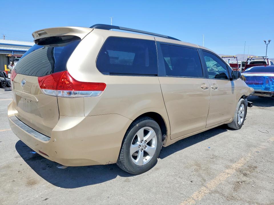 2013 Toyota Sienna მანქანა იყიდება აუქციონზე, vin: 5TDKK3DC5DS392534, აუქციონის ნომერი: 54458786