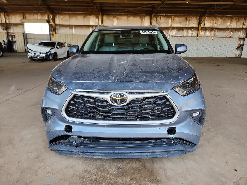 Продажа на аукционе авто 2022 Toyota Highlander, vin: 5TDHZRAHXNS121754, номер лота: 54090586