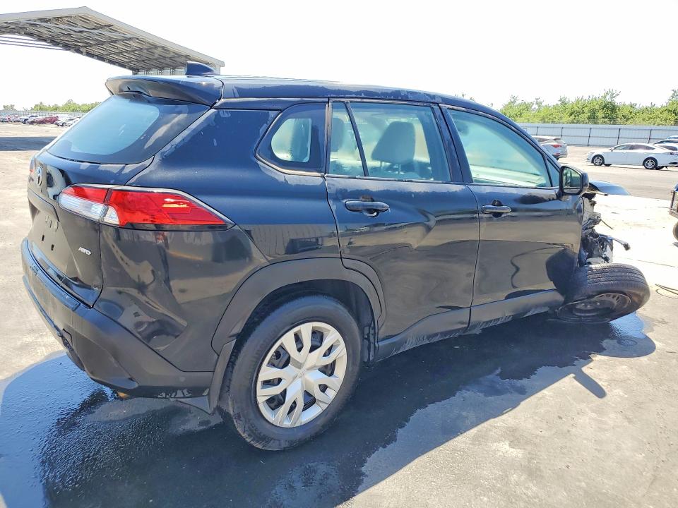 Продаж на аукціоні авто 2024 Toyota Corolla Cross, vin: 7MUAAABG0RV112153, номер лоту: 52391946