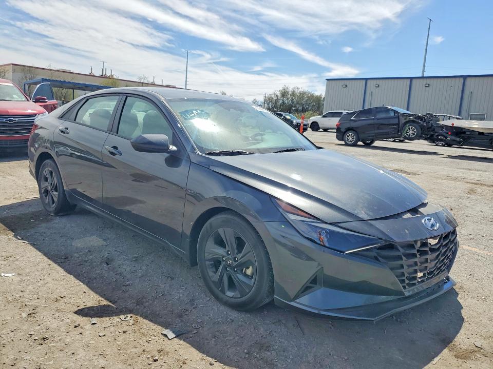 52249036 :رقم المزاد ، 5NPLM4AG9PH093831 vin ، 2023 Hyundai Elantra مزاد بيع