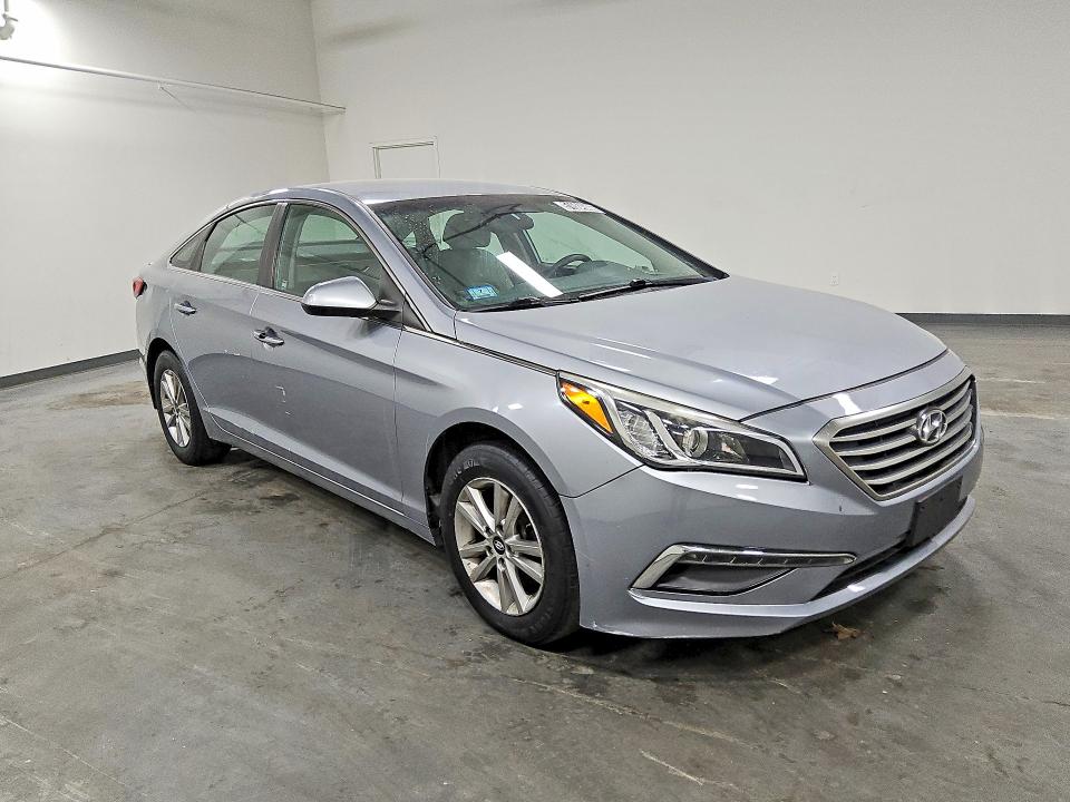 2015 Hyundai Sonata მანქანა იყიდება აუქციონზე, vin: 5NPE24AF2FH225896, აუქციონის ნომერი: 51684566