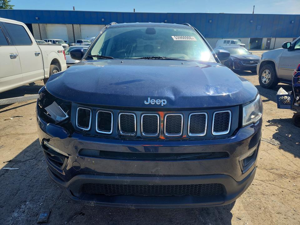 53966966 :رقم المزاد ، 3C4NJDBBXJT361300 vin ، 2018 Jeep Compass مزاد بيع
