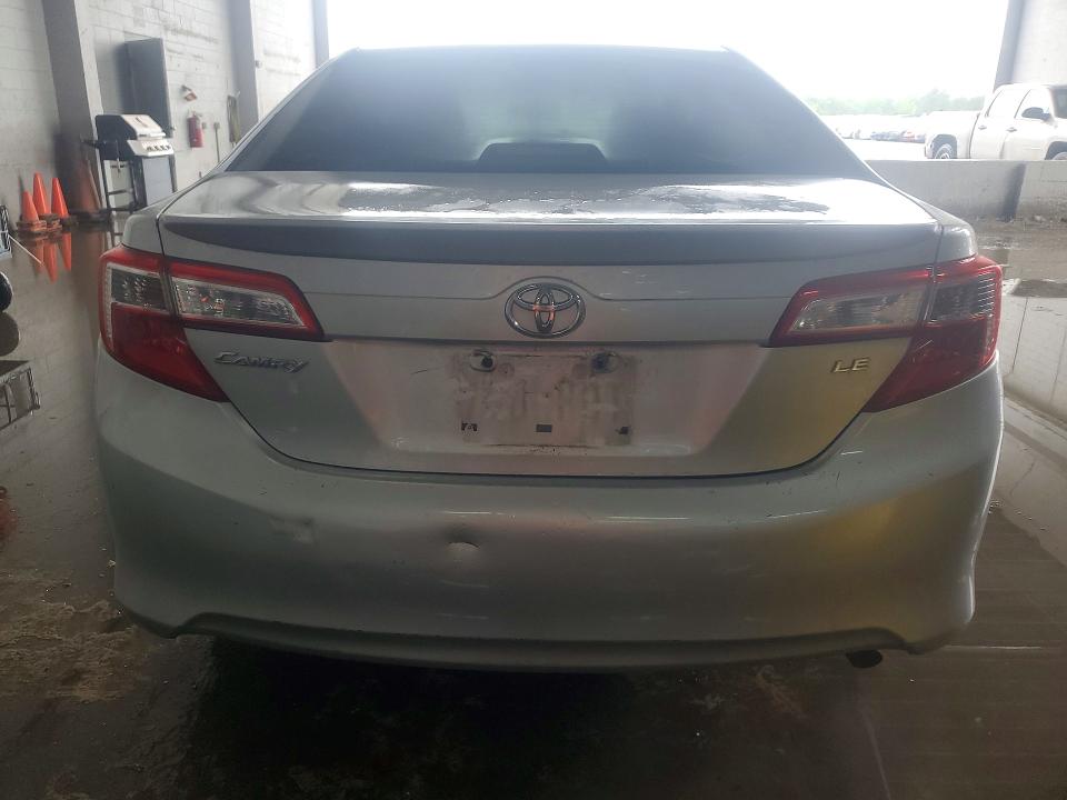 55294606 :رقم المزاد ، 4T4BF1FK0CR214197 vin ، 2012 Toyota Camry مزاد بيع