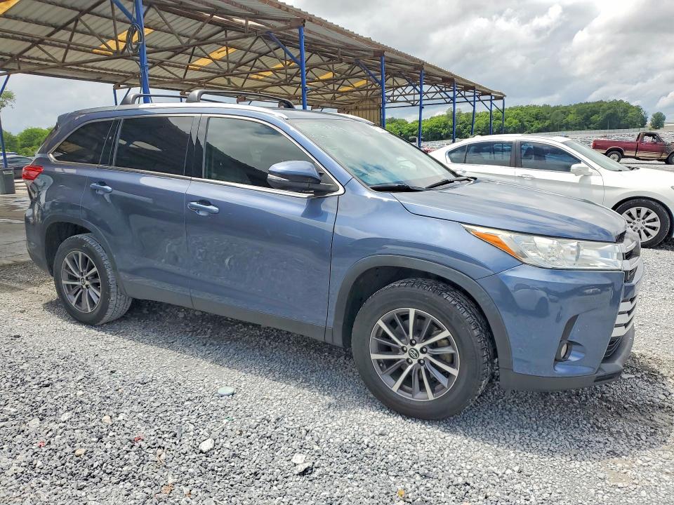 2019 Toyota Highlander მანქანა იყიდება აუქციონზე, vin: 5TDKZRFH9KS326864, აუქციონის ნომერი: 55229346