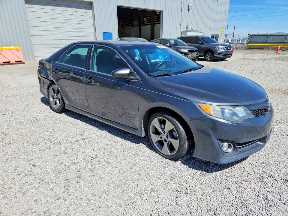 52706946 :رقم المزاد ، 4T1BK1FK2CU019644 vin ، 2012 Toyota Camry مزاد بيع
