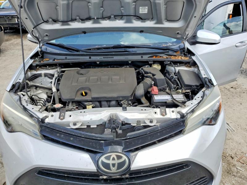 52540686 :رقم المزاد ، 2T1BURHE7HC807943 vin ، 2017 Toyota Corolla مزاد بيع