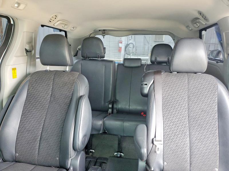 53318716 :رقم المزاد ، 5TDXK3DC8ES460543 vin ، 2014 Toyota Sienna مزاد بيع