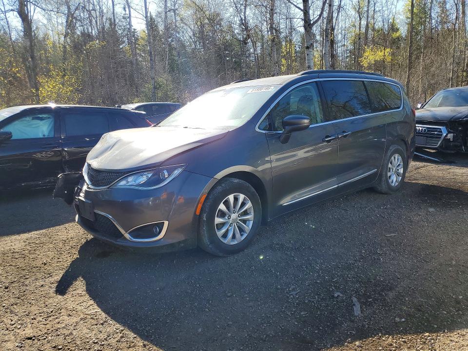 2017 Chrysler Pacifica მანქანა იყიდება აუქციონზე, vin: 2C4RC1BG8HR571879, აუქციონის ნომერი: 51508166