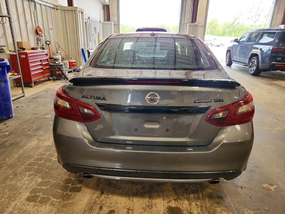 2018 Nissan Altima მანქანა იყიდება აუქციონზე, vin: 1N4AL3AP2JC221677, აუქციონის ნომერი: 53792686