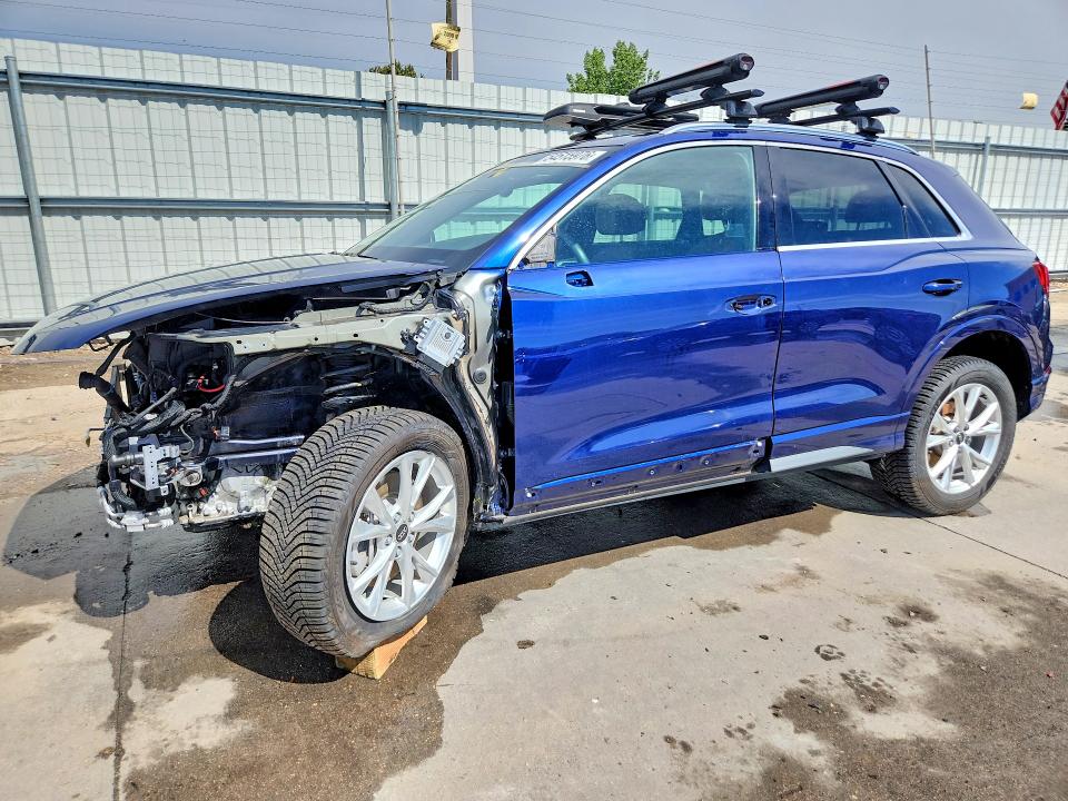 54515976 :رقم المزاد ، WA1DECF38R1021850 vin ، 2024 Audi Q3 مزاد بيع