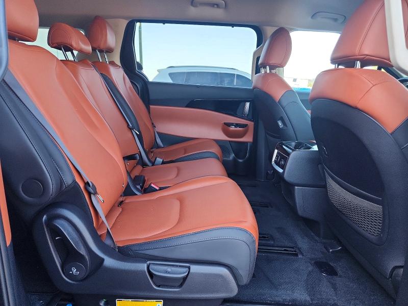 Продажа на аукционе авто 2023 Kia Carnival, vin: KNDNE5H38P6285993, номер лота: 52477556