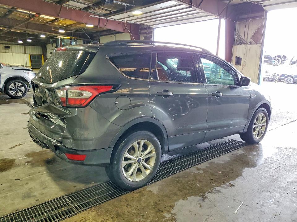 53900006 :رقم المزاد ، 1FMCU9G91HUB62567 vin ، 2017 Ford Escape مزاد بيع