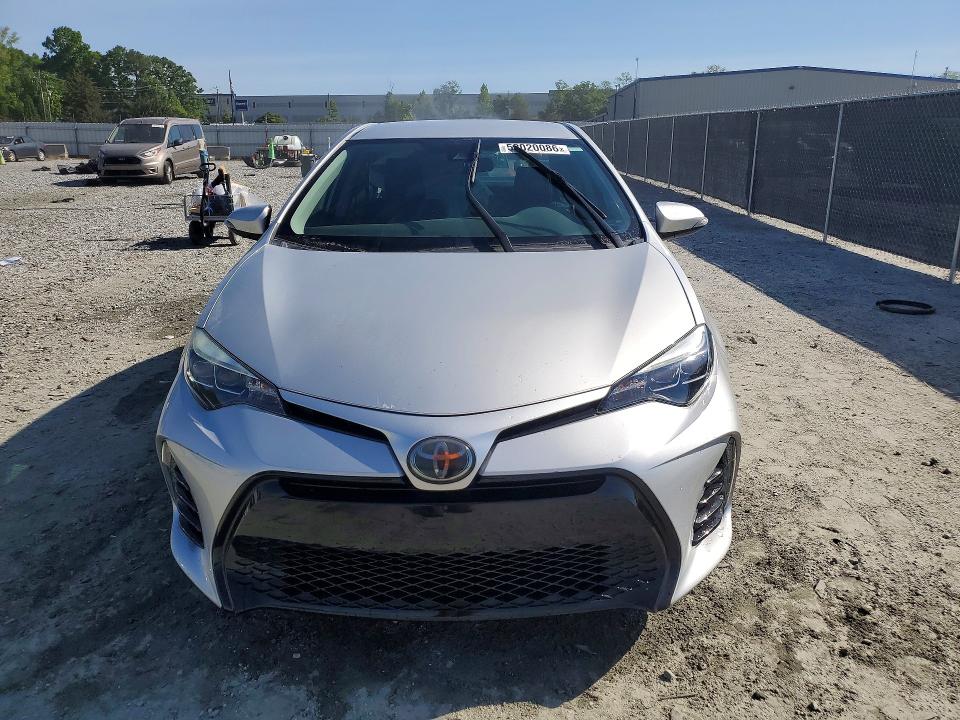 Продаж на аукціоні авто 2018 Toyota Corolla, vin: 5YFBURHE1JP821407, номер лоту: 52020086
