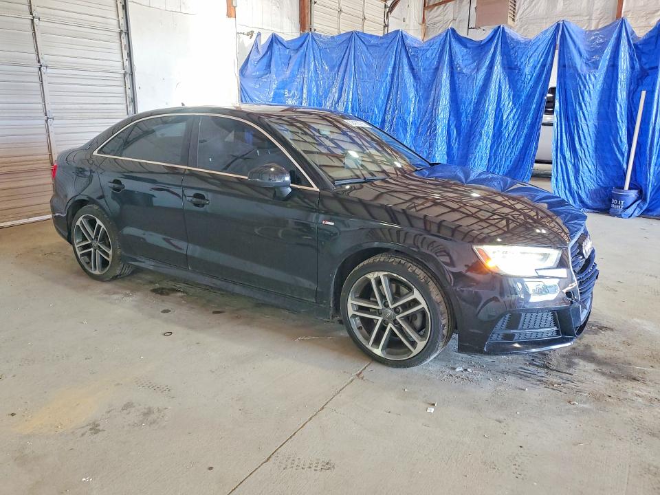 52406736 :رقم المزاد ، WAUJ8GFF6H1050583 vin ، 2017 Audi A3 مزاد بيع