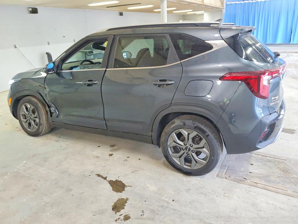 Продажа на аукционе авто 2024 Kia Seltos, vin: KNDEU2AA7R7615842, номер лота: 52221176