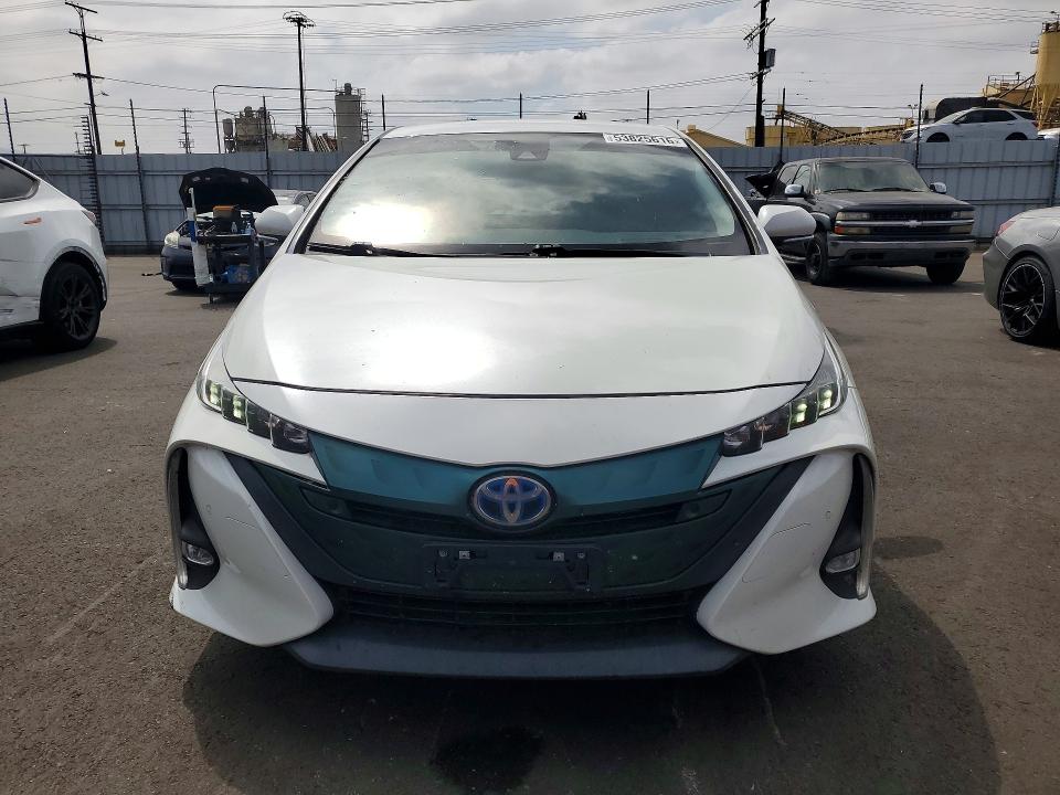 2017 Toyota Prius Prime მანქანა იყიდება აუქციონზე, vin: JTDKARFP1H3058577, აუქციონის ნომერი: 53825616