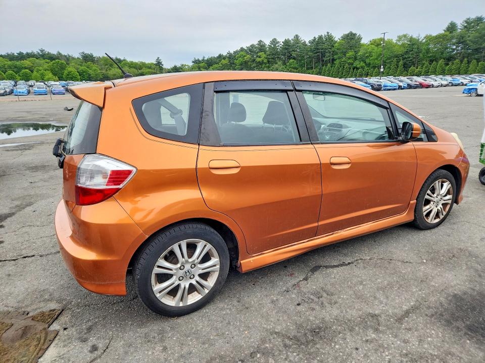 54501506 :رقم المزاد ، JHMGE8H47AS003939 vin ، 2010 Honda Fit مزاد بيع