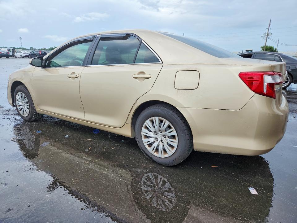 54556336 :رقم المزاد ، 4T1BF1FK0CU607126 vin ، 2012 Toyota Camry مزاد بيع