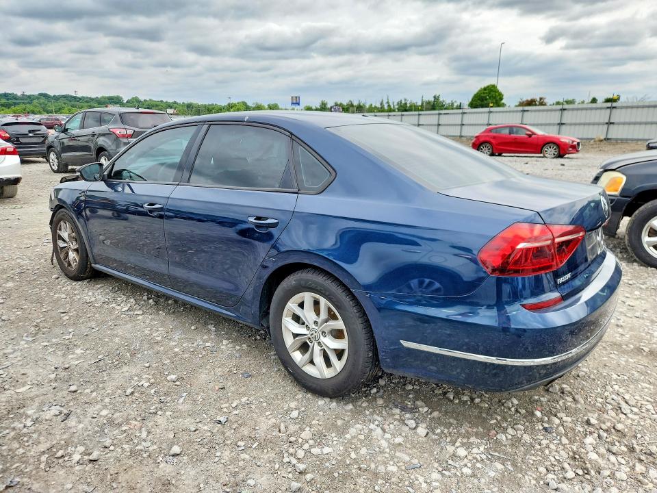 54397286 :رقم المزاد ، 1VWAA7A34JC015567 vin ، 2018 Volkswagen Passat مزاد بيع