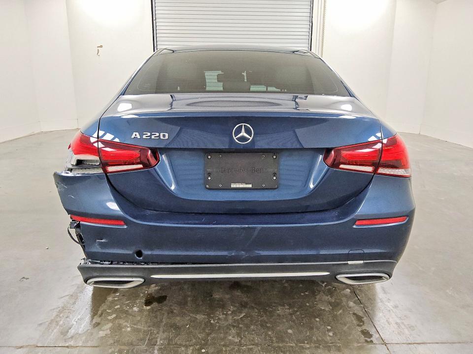 53623876 :رقم المزاد ، WDD3G4EB2KW019813 vin ، 2019 Mercedes-benz A مزاد بيع