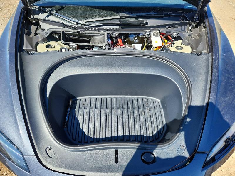 Продаж на аукціоні авто 2025 Tesla Model 3, vin: 5YJ3E1EA0SF137465, номер лоту: 53290646