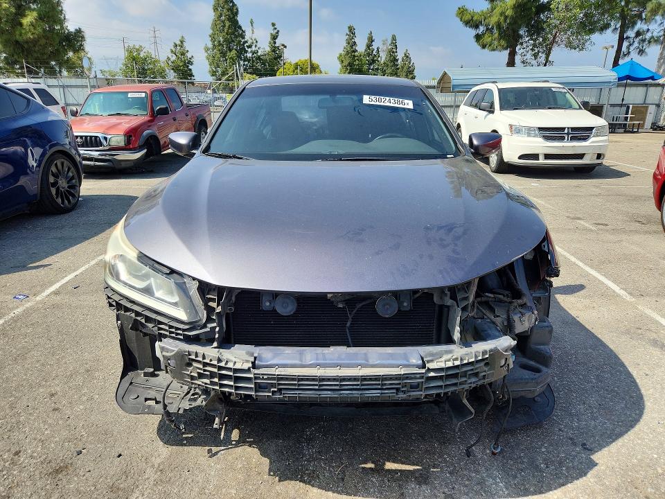 53024386 :رقم المزاد ، 1HGCR2F13HA165353 vin ، 2017 Honda Accord مزاد بيع