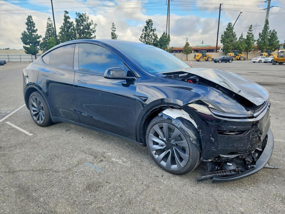 55449786 :رقم المزاد ، 7SAYGDED8TF616202 vin ، 2026 Tesla Model Y مزاد بيع