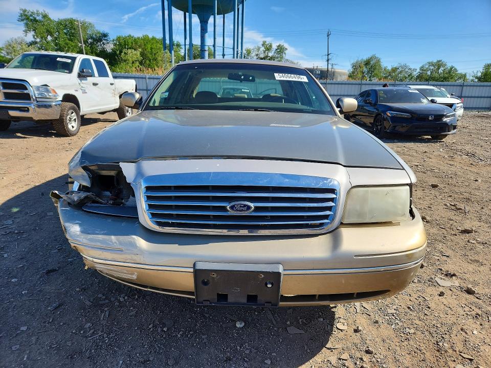 Продажа на аукционе авто 1999 Ford Crown Victoria, vin: 2FAFP73W5XX115810, номер лота: 54066496
