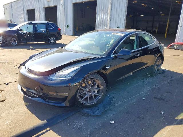 Продажа на аукционе авто 2019 Tesla Model 3, vin: 5YJ3E1EB4KF208563, номер лота: 53885796