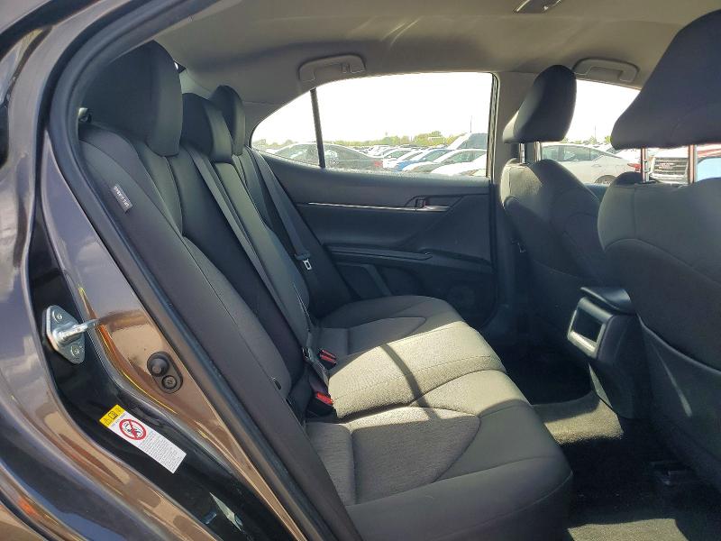52123696 :رقم المزاد ، JTNB11HK2J3043266 vin ، 2018 Toyota Camry مزاد بيع