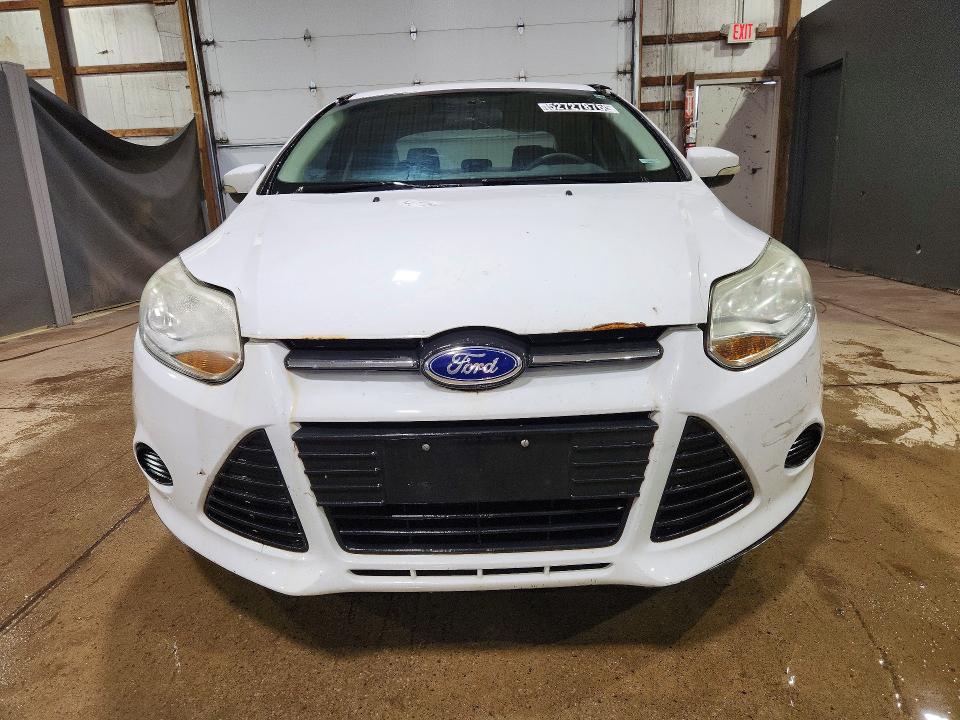52727876 :رقم المزاد ، 1FADP3F22EL124256 vin ، 2014 Ford Focus مزاد بيع