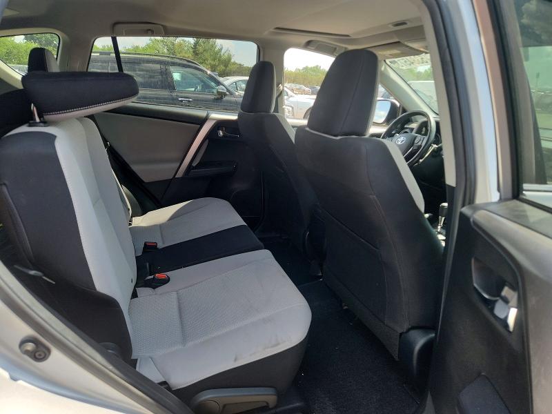 53845736 :رقم المزاد ، JTMRFREV8JJ253271 vin ، 2018 Toyota Rav4 مزاد بيع