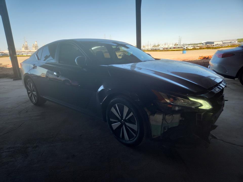 52101766 :رقم المزاد ، 1N4BL4DV5NN329838 vin ، 2022 Nissan Altima مزاد بيع