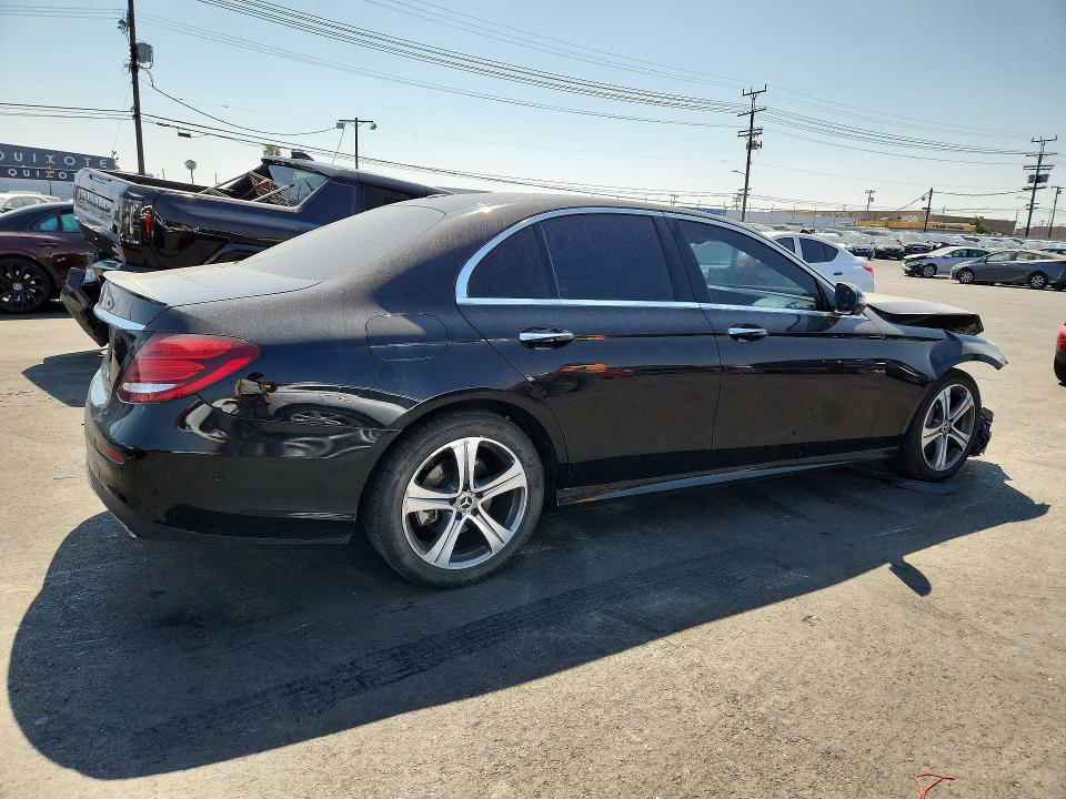 Продажа на аукционе авто 2020 Mercedes-benz E, vin: WDDZF8DB6LA721122, номер лота: 53185236