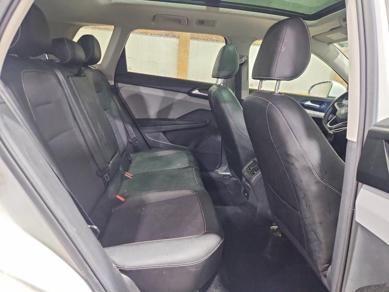 51424596 :رقم المزاد ، 3VVPX7B21NM088774 vin ، 2022 Volkswagen Taos مزاد بيع
