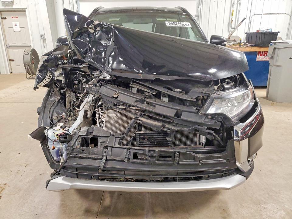 2018 Mitsubishi Outlander მანქანა იყიდება აუქციონზე, vin: JA4AZ3A32JZ031844, აუქციონის ნომერი: 54536926