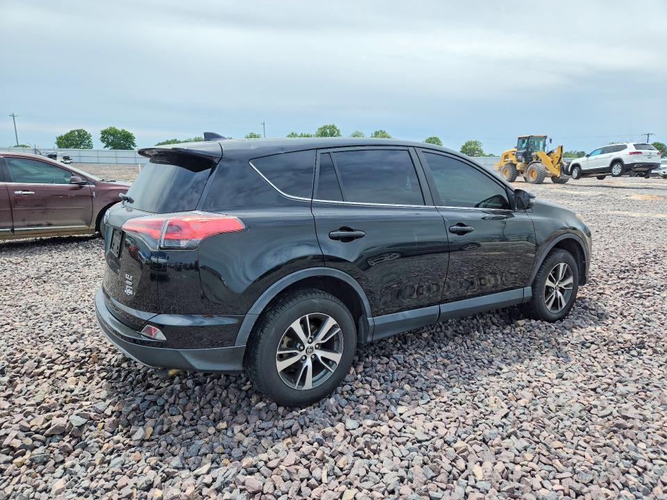 53470566 :رقم المزاد ، 2T3RFREV5JW704335 vin ، 2018 Toyota Rav4 مزاد بيع